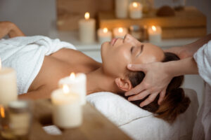 Découvrez les bienfaits du massage quotidien : détente, réduction du stress et énergie retrouvée en quelques minutes par jour.