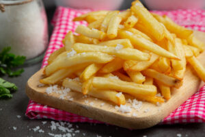 Frites surgelées : certaines cachent de vrais pièges nutritionnels. On vous dévoile les pires – et les meilleures.