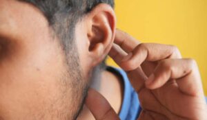 Ganglion derrière l’oreille sans douleur